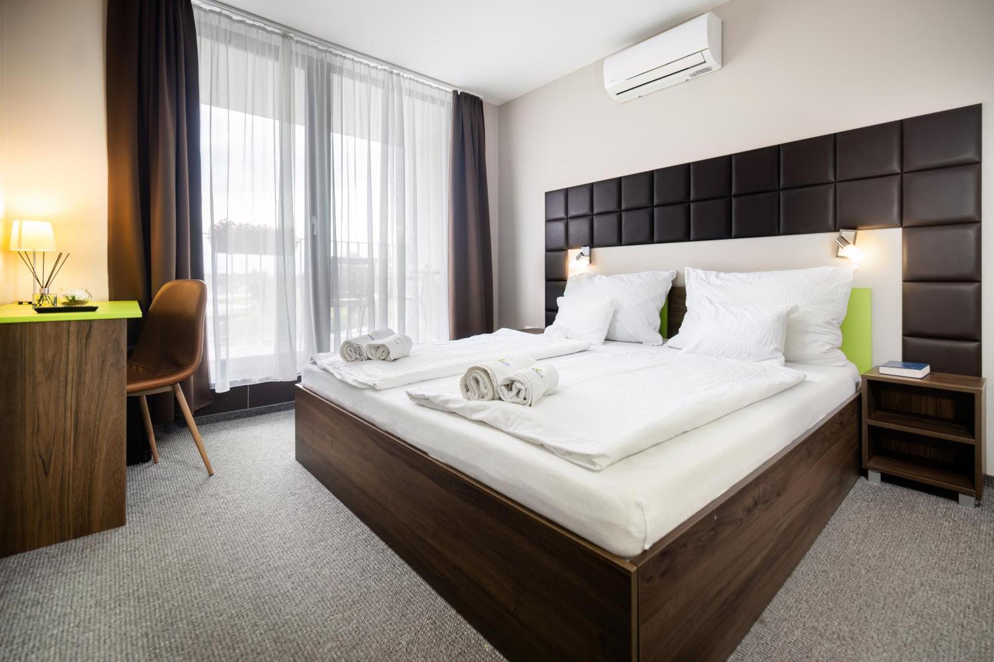Port Etterem&Panzio Bed & Breakfast Balatonmáriafürdő Dış mekan fotoğraf