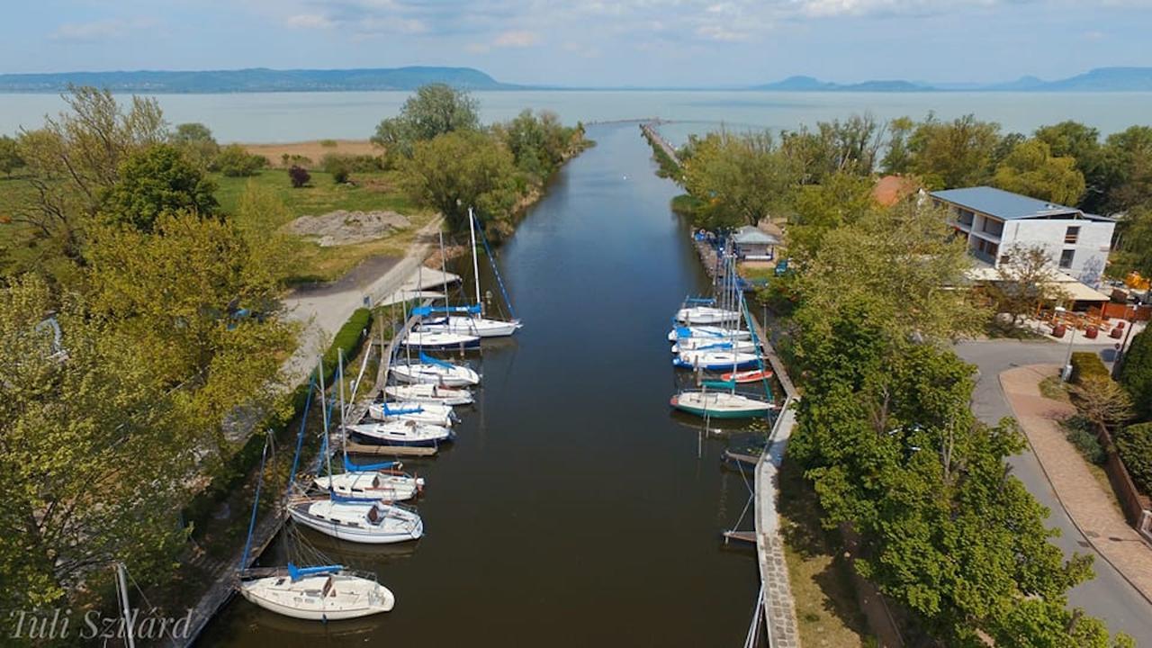 Port Etterem&Panzio Bed & Breakfast Balatonmáriafürdő Dış mekan fotoğraf