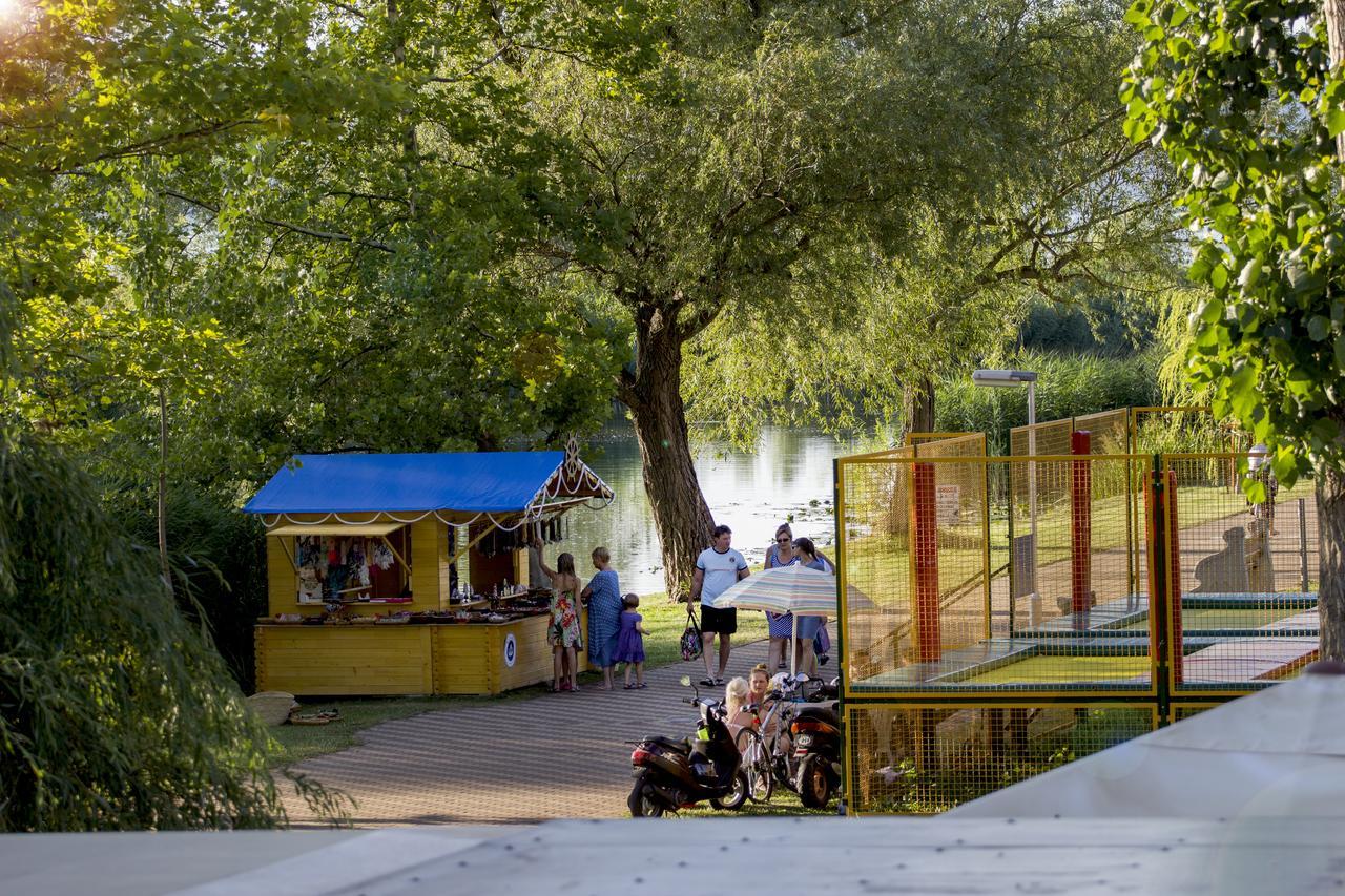 Port Etterem&Panzio Bed & Breakfast Balatonmáriafürdő Dış mekan fotoğraf